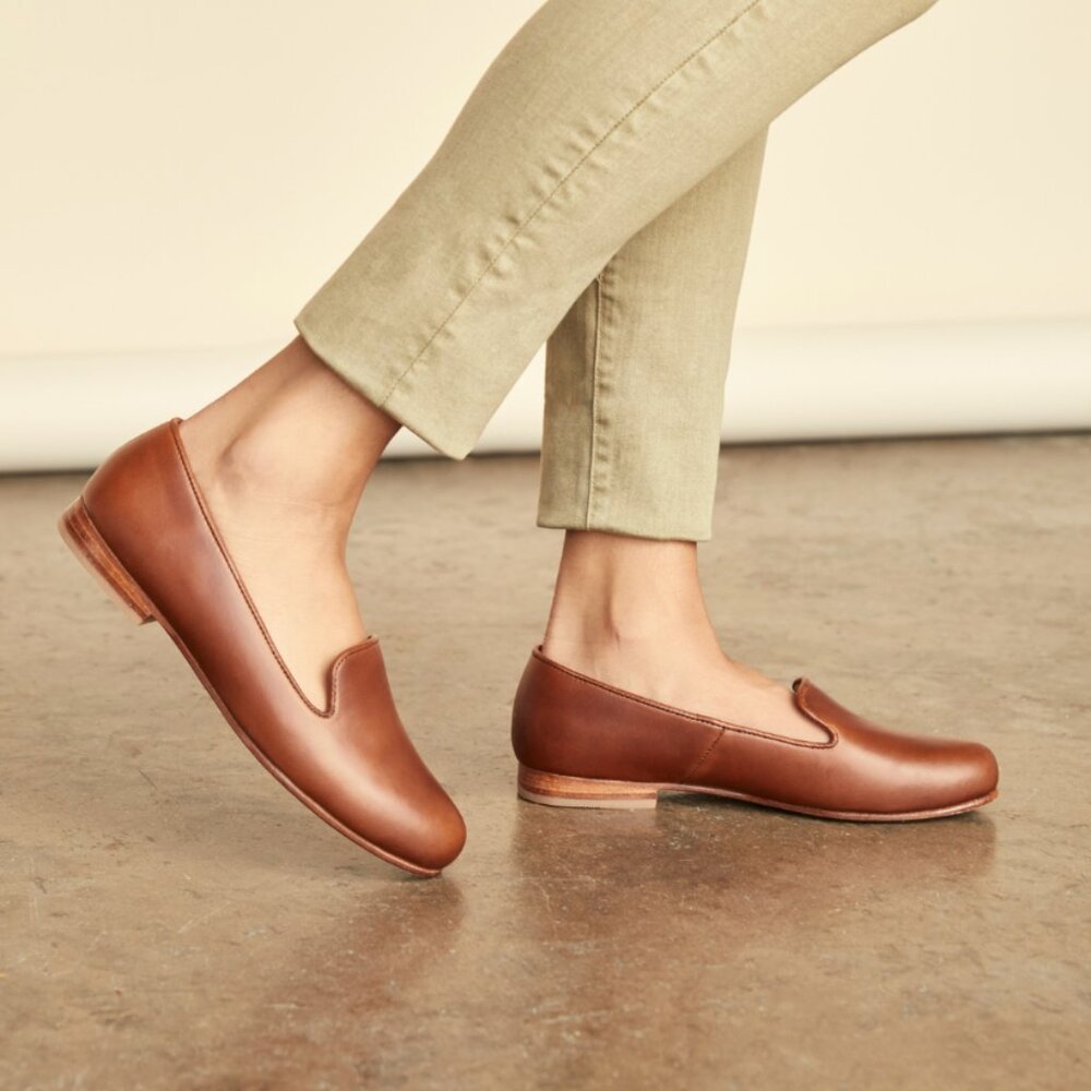 Nisolo Smoking Shoe Loafer in Almond